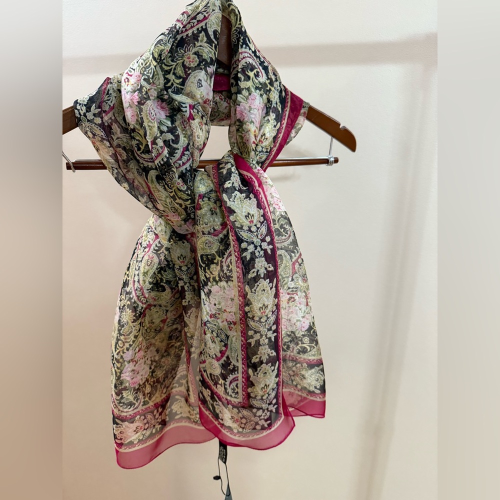 Etao Silk Floral Patterned Scarf with Pink Accents